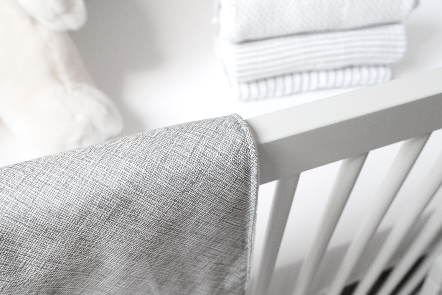 Modern Crib Bedding. Neutral baby sheet