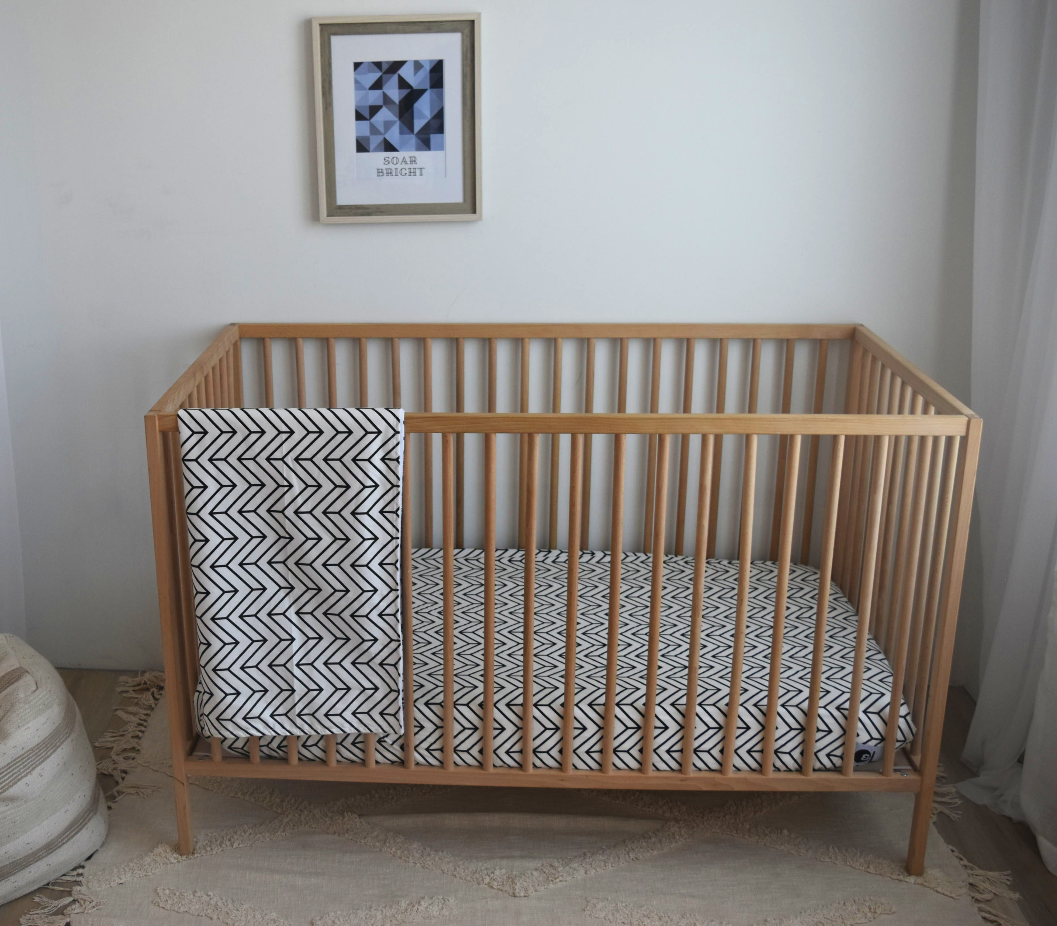 City Heartbeeps Classic Crib Bedding Set