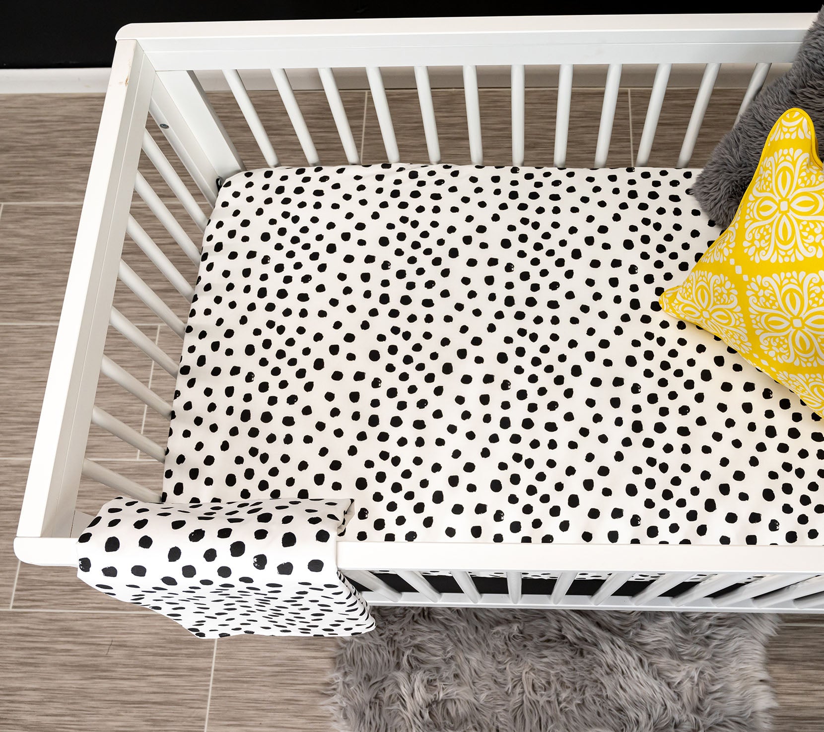 Zoe's Spots & Dots Classic Crib Bedding Set