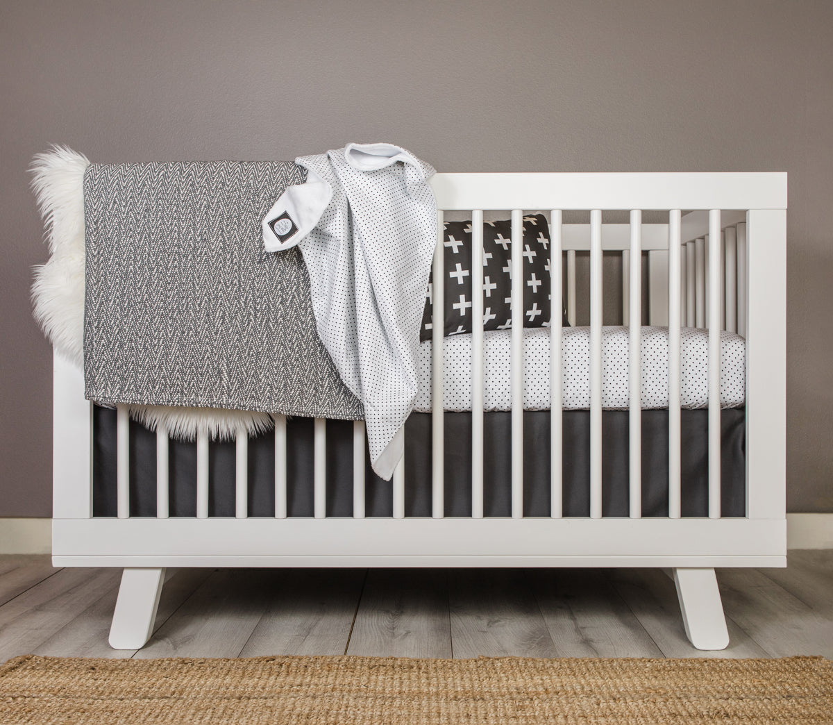 Dot Crib Blanket - Black and White - Olli+Lime