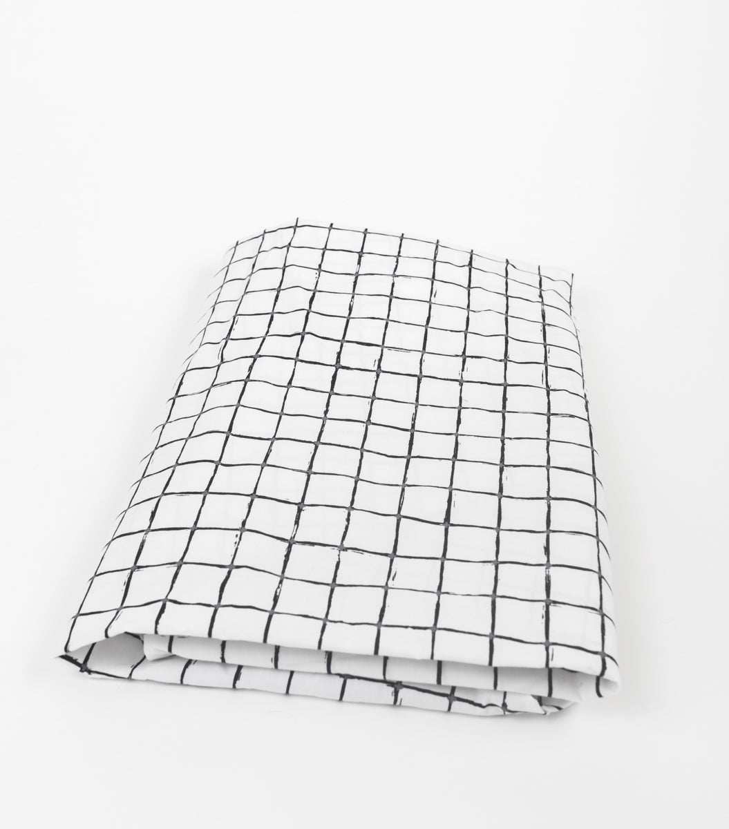 Cross the Grid Crib Bedding Set - Olli+Lime
