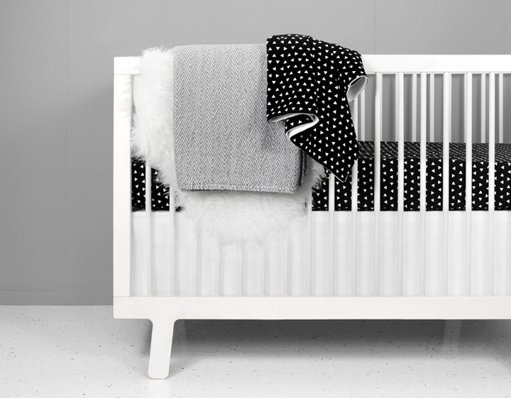 Triangle Crib Bedding Set - Olli+Lime