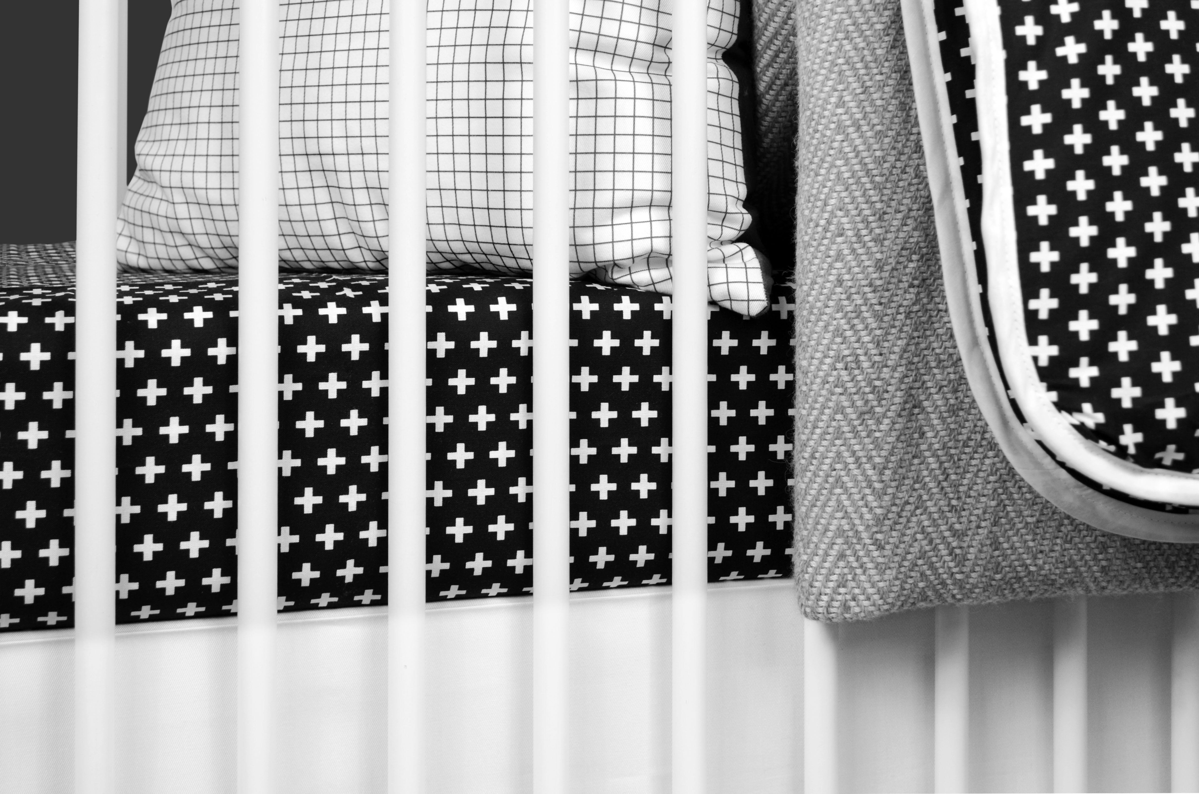 Swiss Cross Fitted Crib Sheet Black and White - Olli+Lime