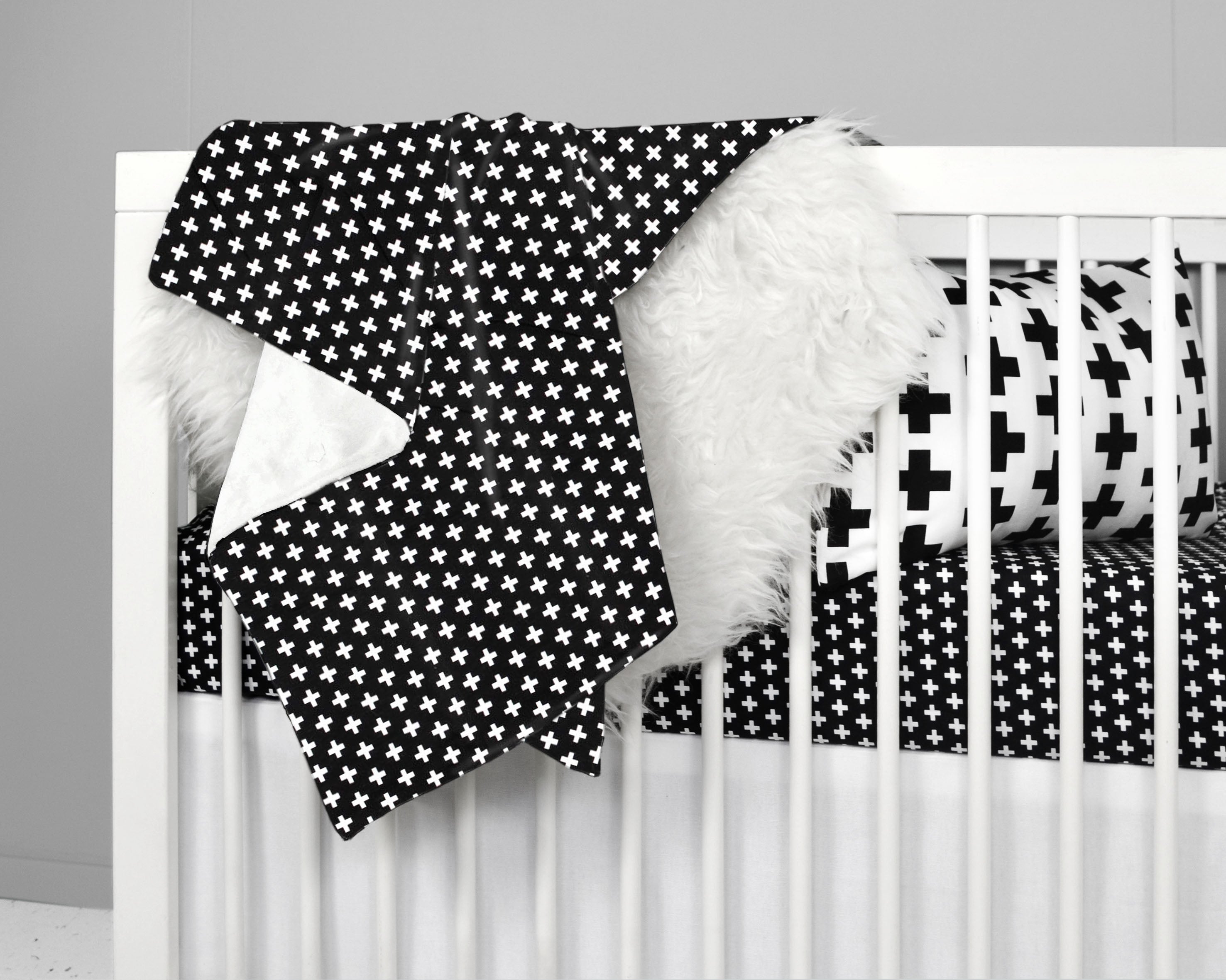 Swiss Cross Fitted Crib Sheet Black and White - Olli+Lime